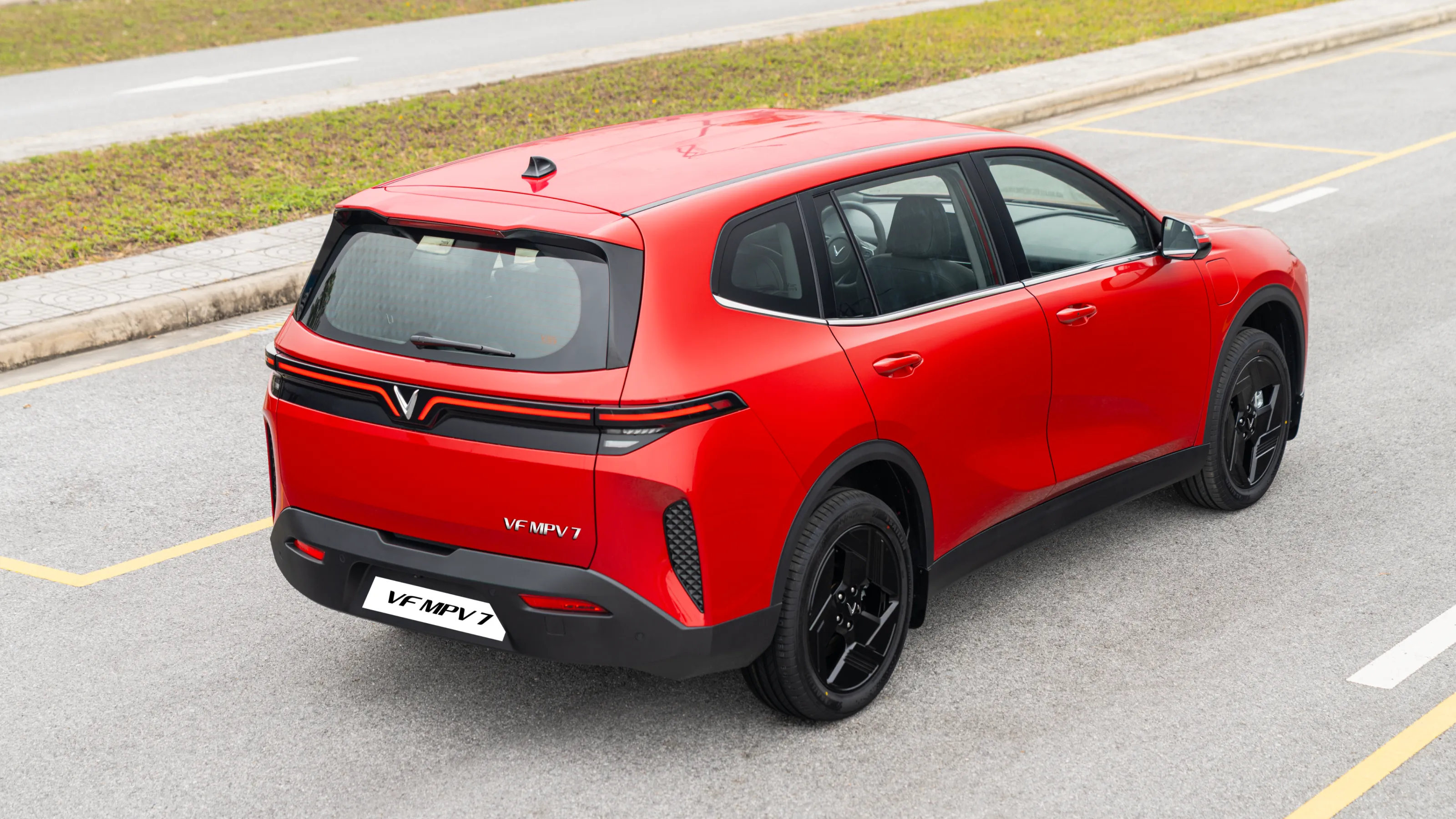 VinFast VF MPV 7 - Hình ảnh 3